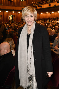 Theaterpremiere 'Monsieur Pierre geht online' in Berlin