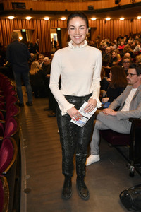 Theaterpremiere 'Monsieur Pierre geht online' in Berlin