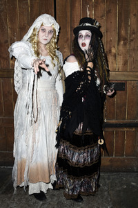 Show-Premiere von 'Seance - Spürst du sie auch?' in Berlin