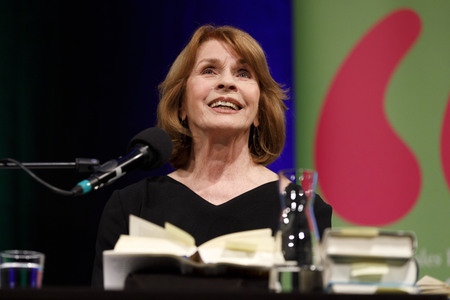 Eva Menasse und Senta Berger auf der lit.Cologne 2019 in Köln