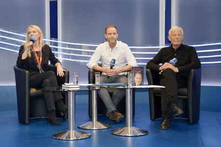 Julian Weigend und Rolf Becker auf der Leipziger Buchmesse 2019