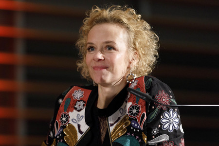 Preti Taneja und Katja Riemann auf der lit.Cologne 2019 in Köln