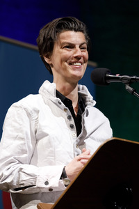 Maryam Zaree, Lena Gorelik und Carolin Emcke auf der lit.cologne 2019 in Köln