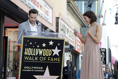 Mandy Moore erhält einen Stern auf dem Hollywood Walk of Fame in Los Angeles