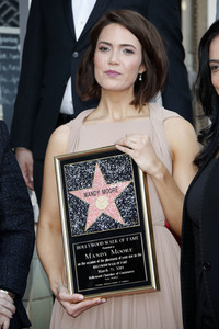 Mandy Moore erhält einen Stern auf dem Hollywood Walk of Fame in Los Angeles