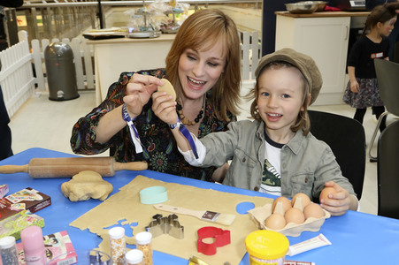 Promi-Osterbacken in Hamburg