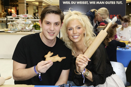 Promi-Osterbacken in Hamburg