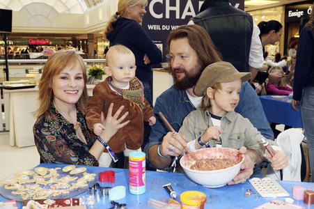 Promi-Osterbacken in Hamburg