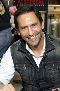 Promi-Osterbacken in Hamburg