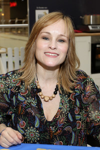 Promi-Osterbacken in Hamburg