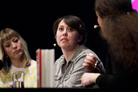 Kristen Roupenian und Mieze Katz auf der lit.cologne 2019 in Köln