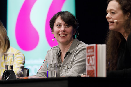Kristen Roupenian und Mieze Katz auf der lit.cologne 2019 in Köln