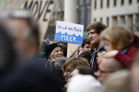 Schülerdemonstration 'Fridays for Future' in Berlin