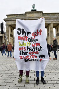 Schülerdemonstration 'Fridays for Future' in Berlin