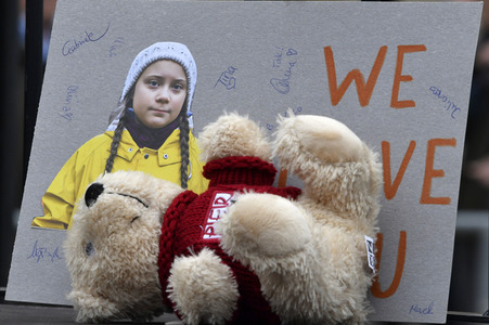 Schülerdemonstration 'Fridays for Future' in Berlin