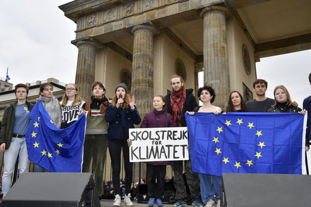 Schülerdemonstration 'Fridays for Future' in Berlin