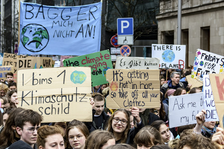 Schülerdemonstration 'Fridays for Future' in Berlin