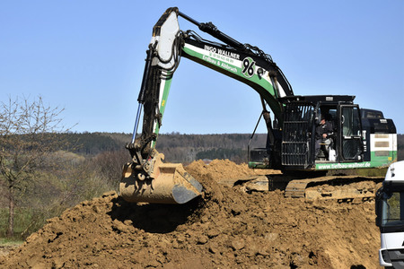 Hannover 96 Bagger in Bad Münder