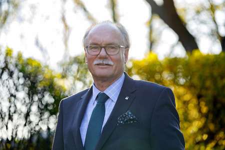 Enthüllung der Ehrentafel für die lit.cologne 2019 in Köln