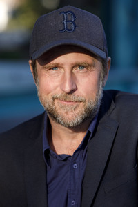 Enthüllung der Ehrentafel für die lit.cologne 2019 in Köln