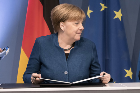 Eröffnungsrundgang der Kanzlerin auf der Hannover Messe 2019