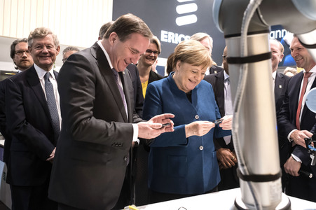 Eröffnungsrundgang der Kanzlerin auf der Hannover Messe 2019