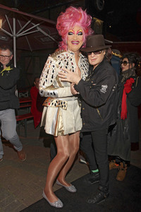 Eröffnung 'The Bunny Burlesque St. Pauli' in Hamburg