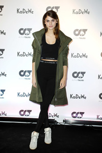 Eröffnung des ersten temporären AlphaTauri 3D-Knit Labs in Berlin