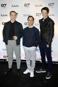 Eröffnung des ersten temporären AlphaTauri 3D-Knit Labs in Berlin