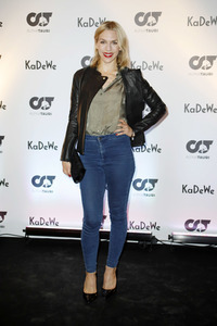 Eröffnung des ersten temporären AlphaTauri 3D-Knit Labs in Berlin