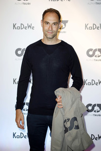 Eröffnung des ersten temporären AlphaTauri 3D-Knit Labs in Berlin