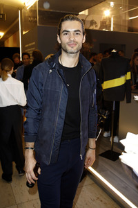 Eröffnung des ersten temporären AlphaTauri 3D-Knit Labs in Berlin