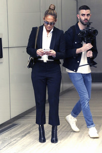 Jennifer Lopez bei Radio Beats 1 in New York