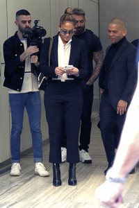 Jennifer Lopez bei Radio Beats 1 in New York