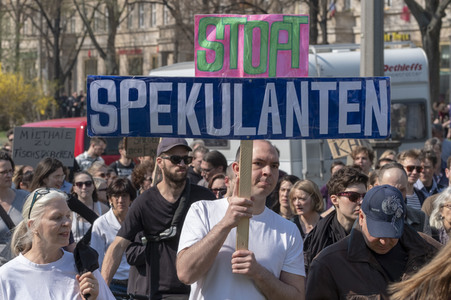 Demontration 'Gemeinsam gegen Verdrängung und Mietenwahnsinn' in Berlin