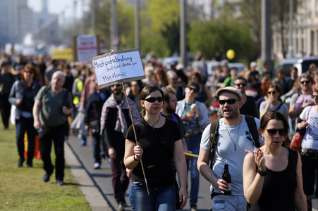 Demontration 'Gemeinsam gegen Verdrängung und Mietenwahnsinn' in Berlin