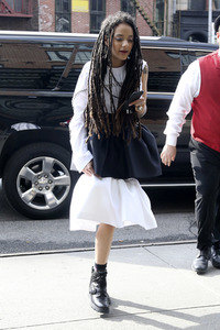 Milla Jovovich und Sasha Lane bei der Talkshow 'Build Series' in New York