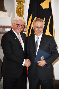 Verleihung des Verdienstordens der Bundesrepublik Deutschland an Dieter Kosslick in Berlin