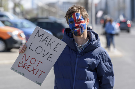 Theresa May zu Brexit Gespräch in Berlin