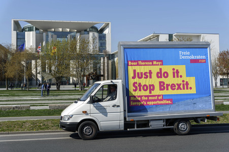 Theresa May zu Brexit Gespräch in Berlin