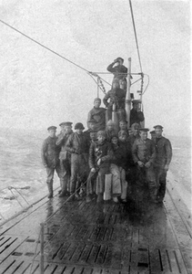 Die Mannschaft des U-Boots SM U-81 im 1. Weltkrieg