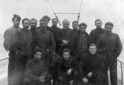 Die Mannschaft des U-Boots SM U-81 im 1. Weltkrieg