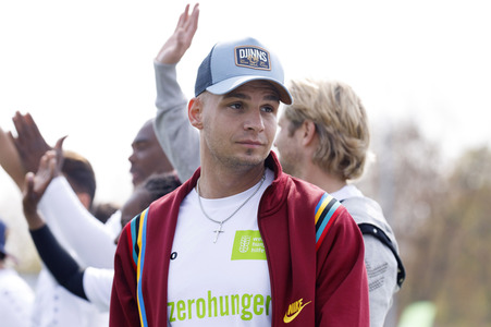 Charity Fußball-Länderspiel in Duisburg