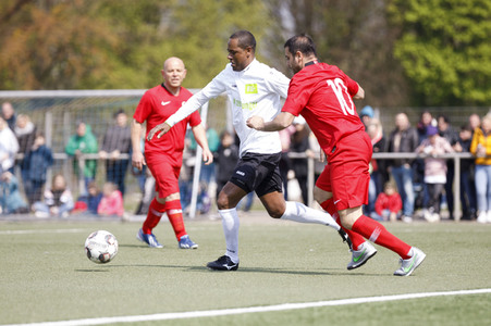 Charity Fußball-Länderspiel in Duisburg