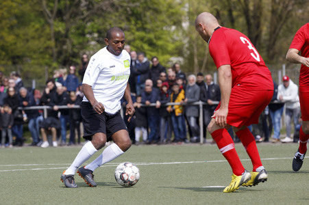 Charity Fußball-Länderspiel in Duisburg