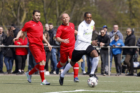 Charity Fußball-Länderspiel in Duisburg