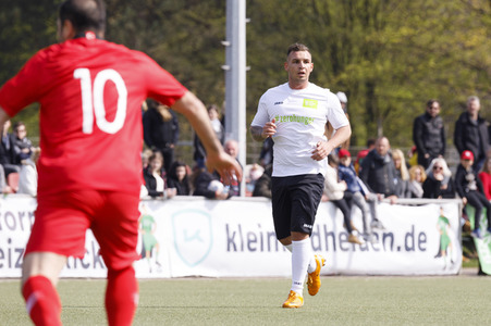 Charity Fußball-Länderspiel in Duisburg