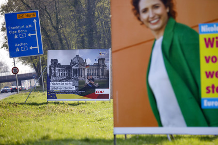 Wahlplakate zur Europawahl in Köln