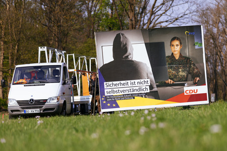 Wahlplakate zur Europawahl in Köln