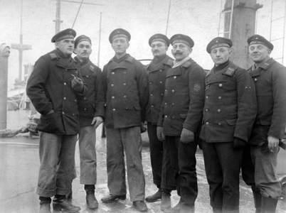 Matrosen auf der S.M.S. Hyäne in Kiel